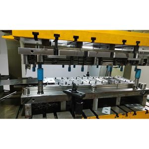 efektivní lisovací forma na krycí desky